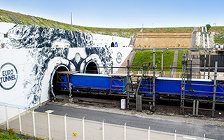 Tunnel sous la Manche - Eurotunnel et TransitNet
